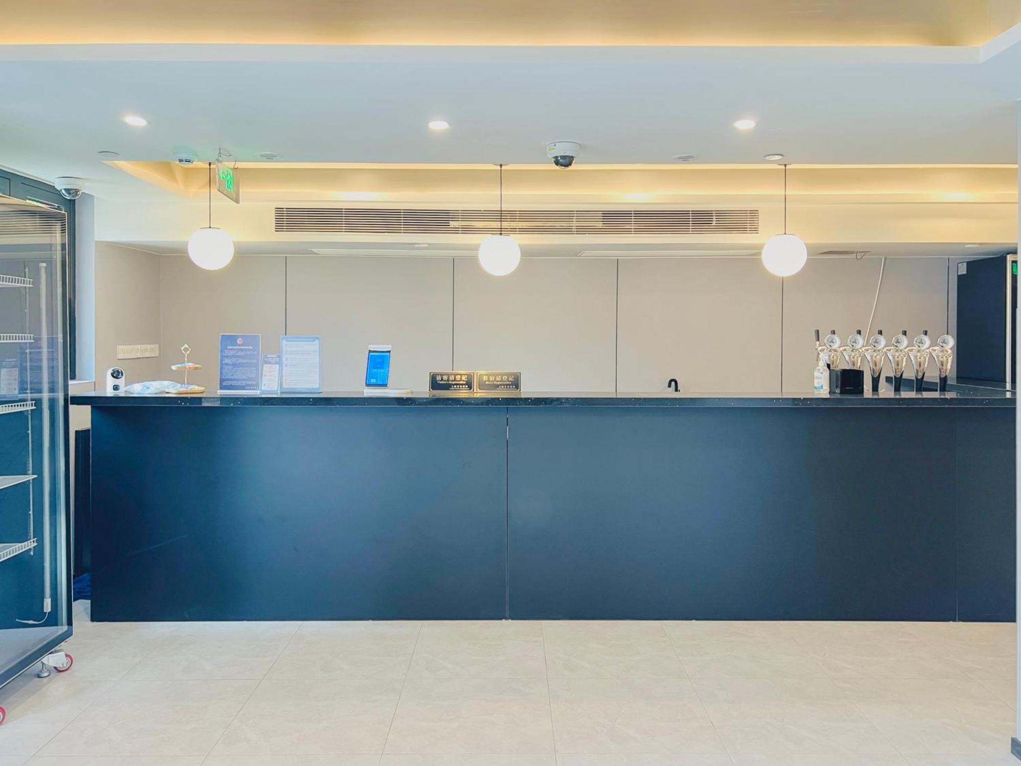 Dayin International Youth Hostel -Near People'S Square & Old Town -Social Area -Bar -Cafe -Gym -Free Laundry Luggage Storage -24H Front Desk -English Service 샹하이 외부 사진