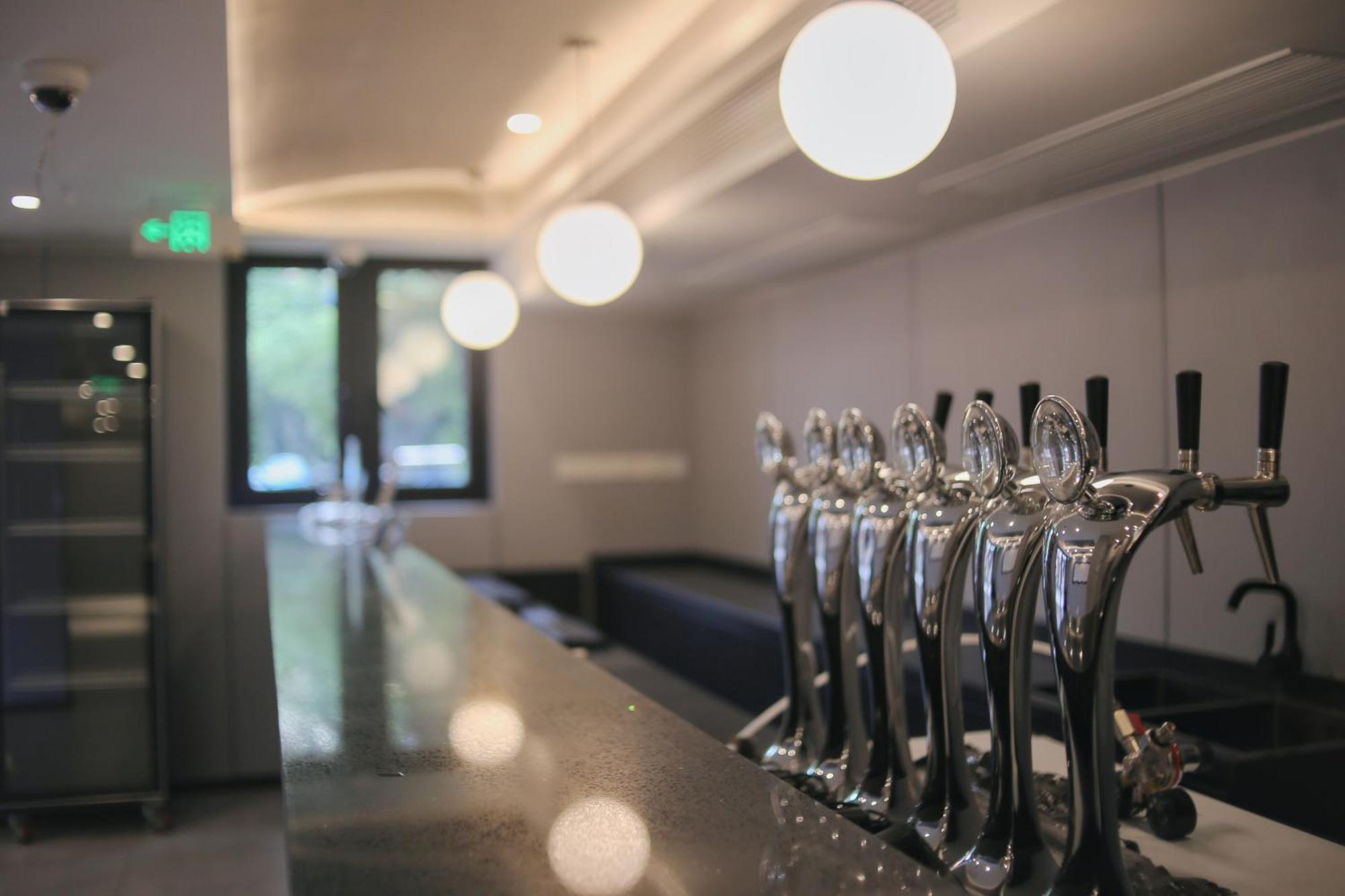 Dayin International Youth Hostel -Near People'S Square & Old Town -Social Area -Bar -Cafe -Gym -Free Laundry Luggage Storage -24H Front Desk -English Service 샹하이 외부 사진